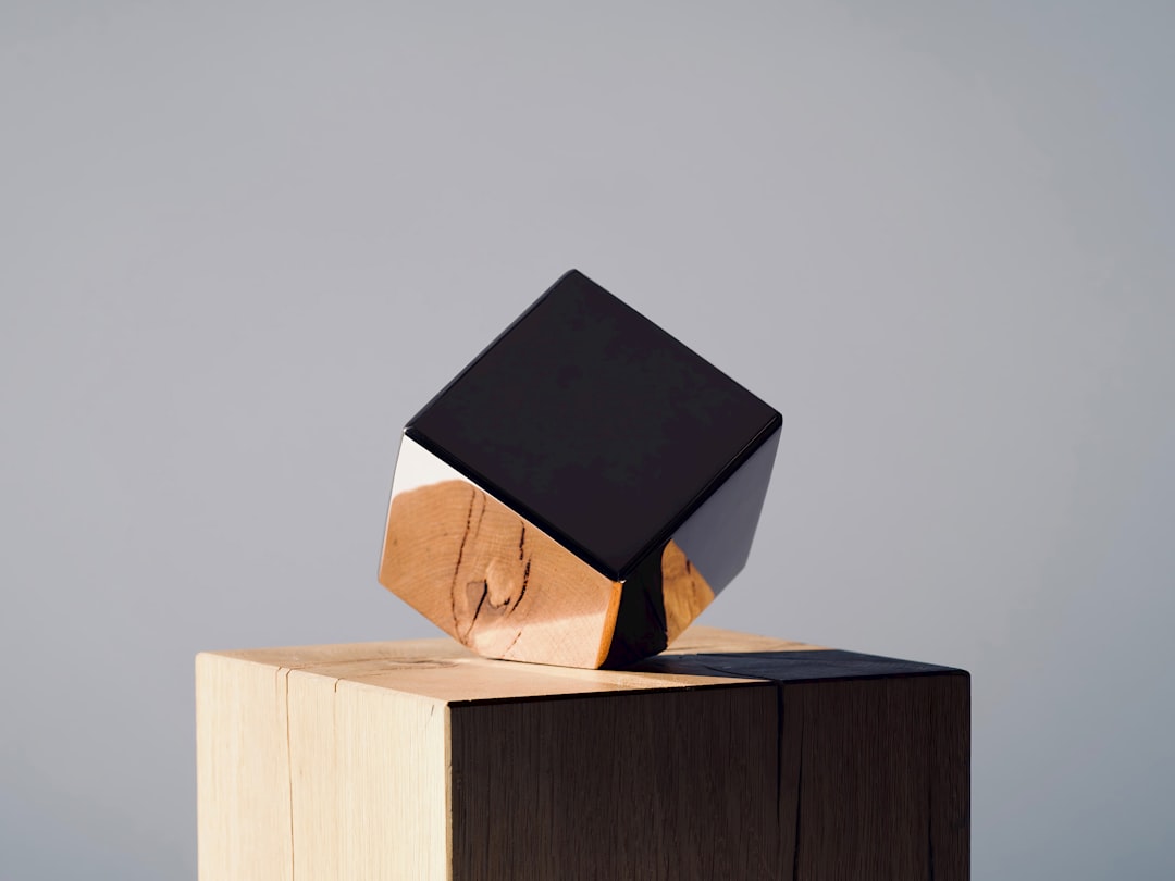 Booster votre boutique Etsy : les outils de création de contenu indispensables pour les artisans français